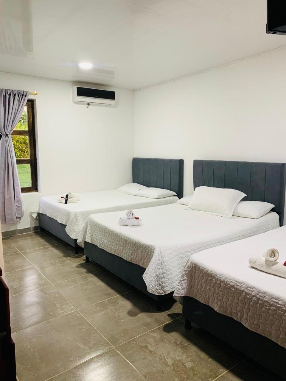 Hotel Luna Azul Tatacoa Вилявеха Екстериор снимка